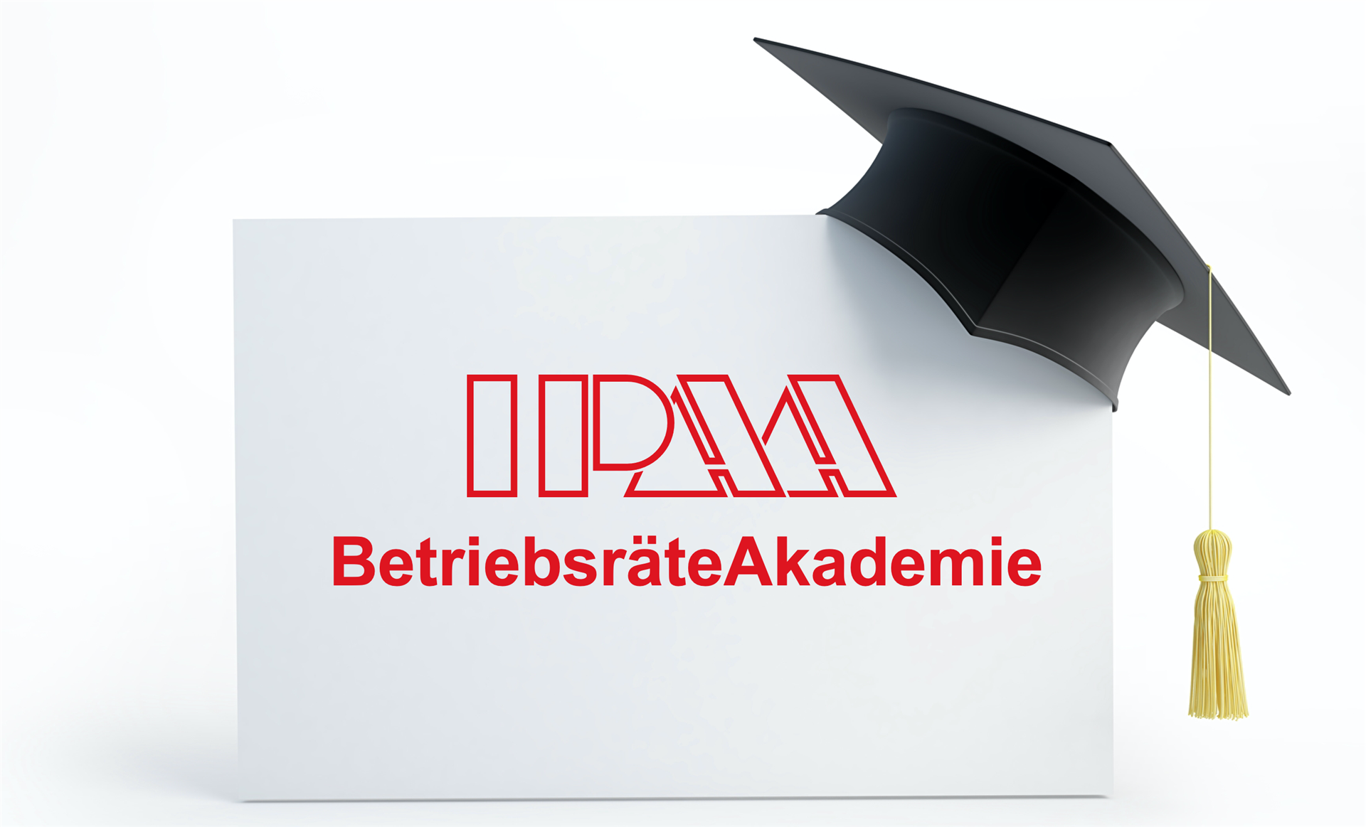 Symbolbild eines Diploms im Briefumschlag mit einem Diplomantenhut